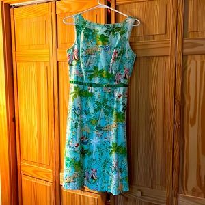 Cute summer cocktail dress! Sangria brand, Hawaiian themed summer dress.